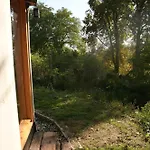 01 Jurta Seda U Stodoly *