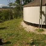 01 Jurta Seda U Stodoly