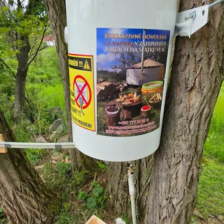 01 Jurta Seda U Stodoly Lyxtält