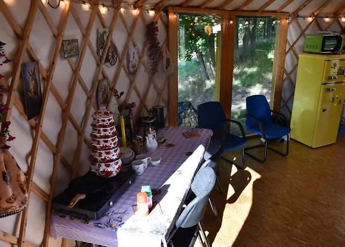 01 Jurta šedá U Stodoly