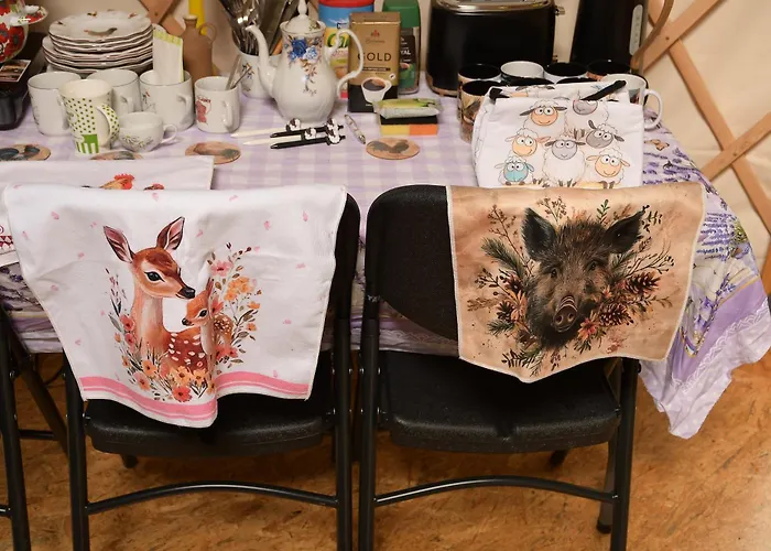 Luxury tent 01 Jurta Seda U Stodoly Chotetice