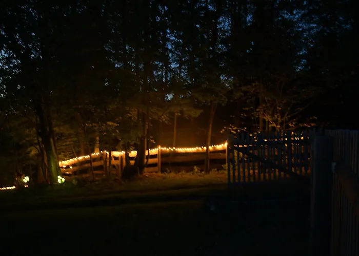 Campo de lujo 01 Jurta šedá U Stodoly Chotetice