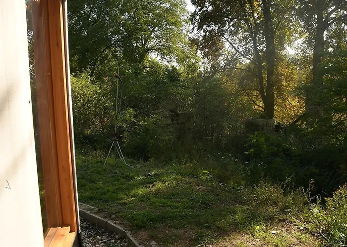 01 Jurta šedá U Stodoly *