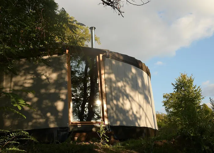 01 Jurta Seda U Stodoly *