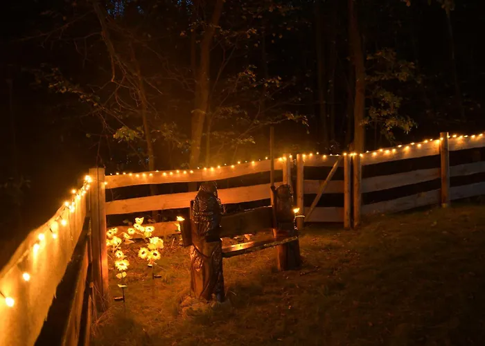 Campo de lujo 01 Jurta šedá U Stodoly