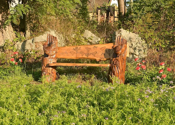 Luxury tent 01 Jurta Seda U Stodoly *