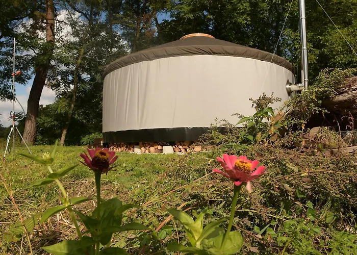 01 Jurta Seda U Stodoly Luxury tent *