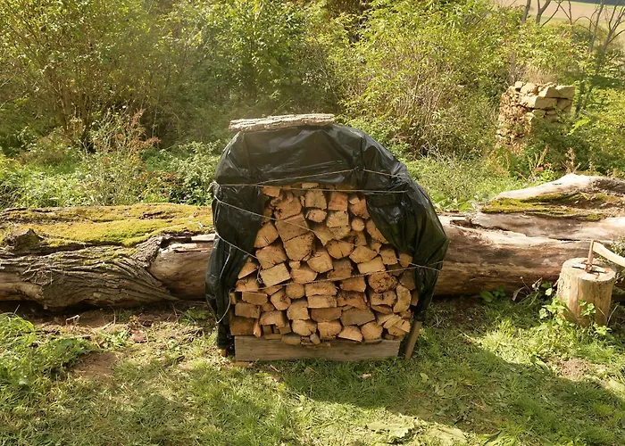 01 Jurta Seda U Stodoly