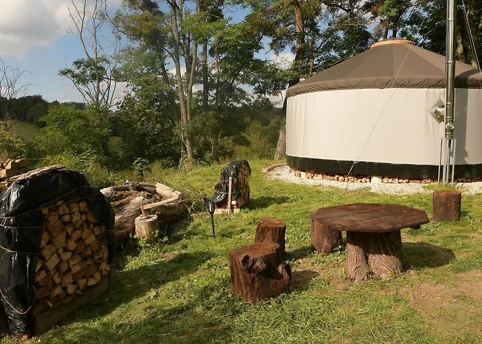 Luxury tent 01 Jurta Seda U Stodoly *