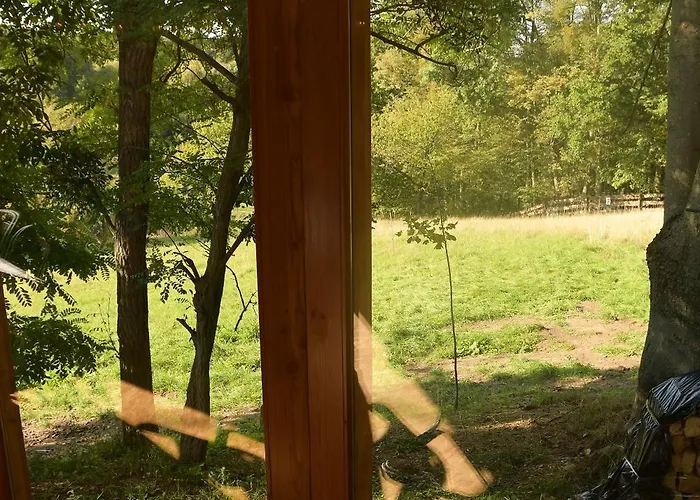 01 Jurta šedá U Stodoly